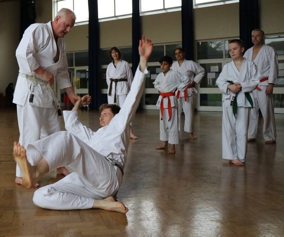 Sensei Dave Kershaw teaching at Bristol